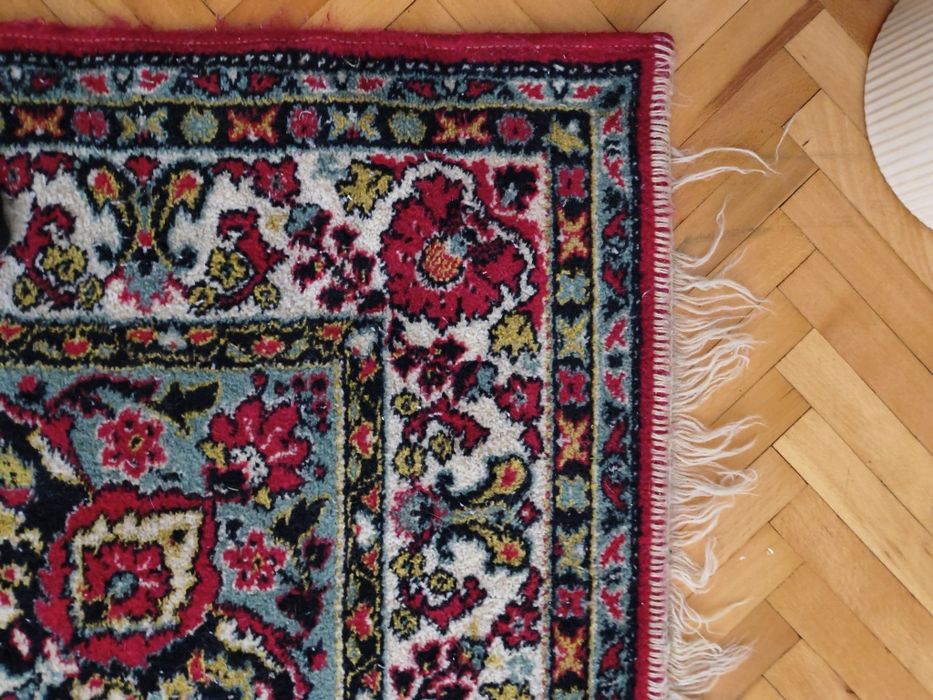 Вълнен персийски килим 140/200 см