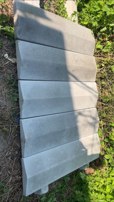 Stalpi beton /capace gard dale beton borduri