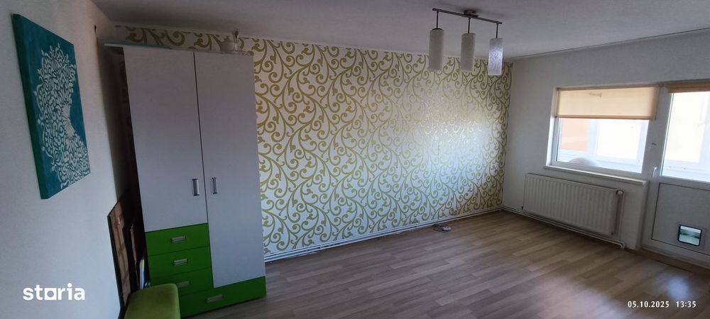 Vand apartament Brasov 3 camere cartierul Florilor