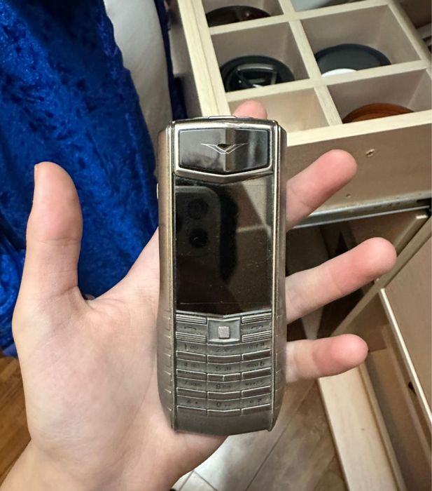 Телефон vertu ascend