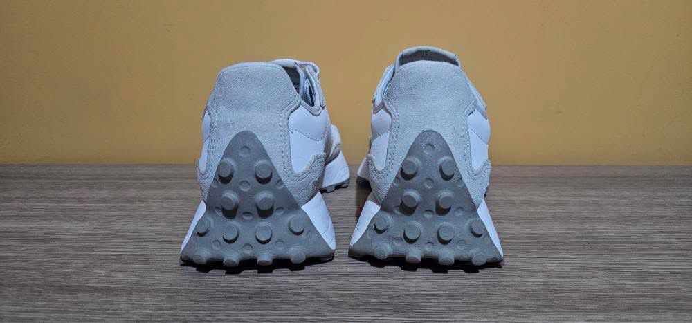 New Balance 327 дамски