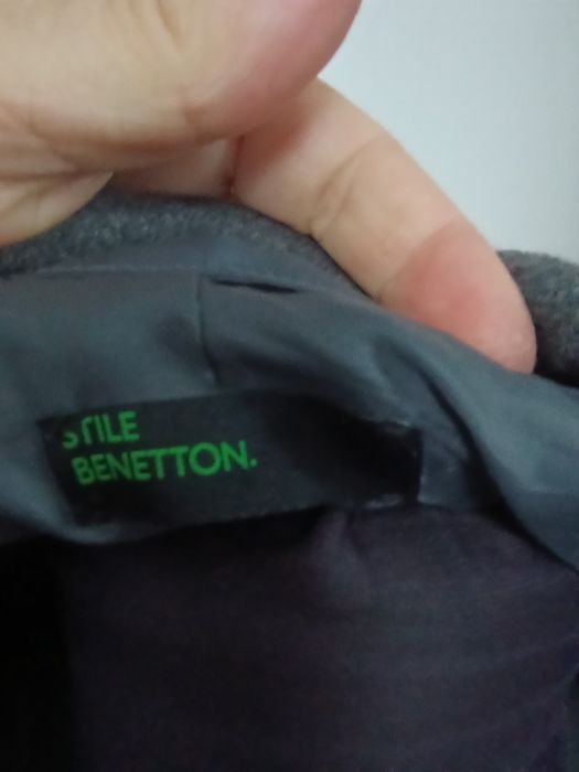 Vând palton dama Benetton