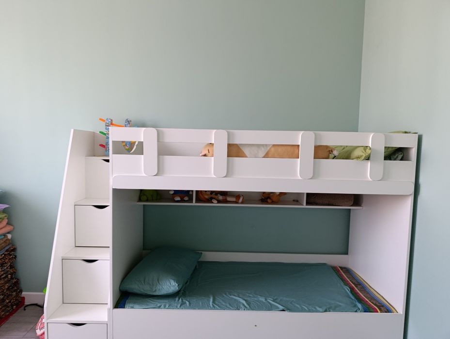 Продам двухъярусный кровать