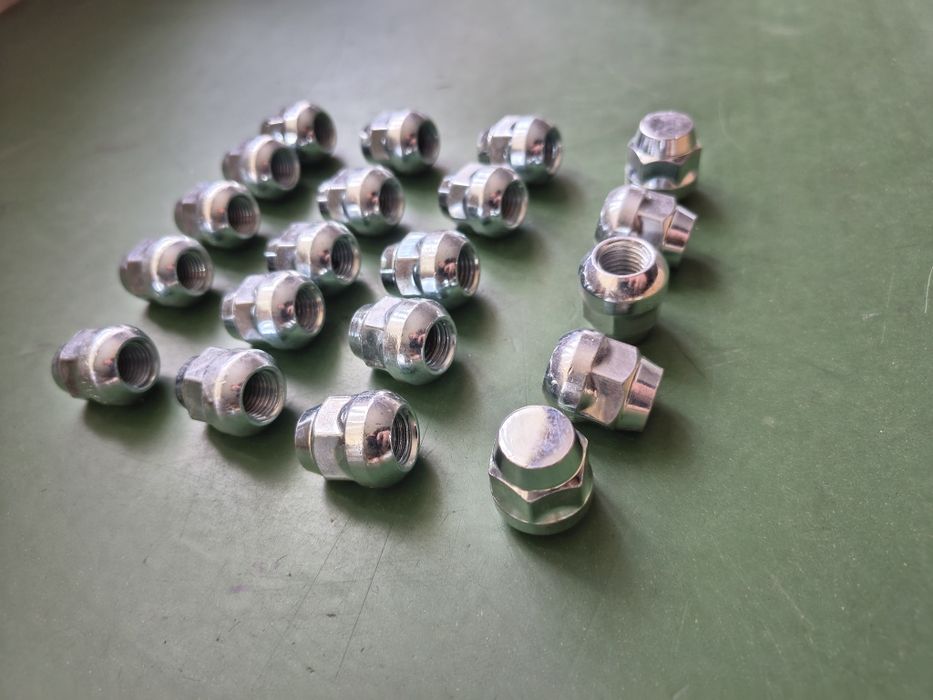 Prezoane Piulite Honda M12 x 1,5 pt jante Originale cu Raza (R12)