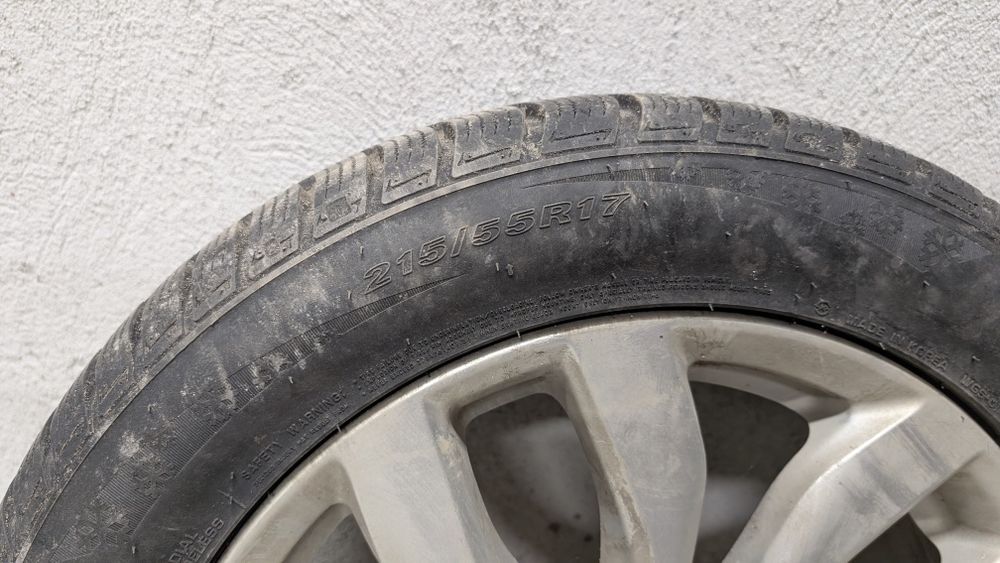 4 лети джанти 17 Зимни гуми SAVA 225/50/17  + подарък летни Michelin