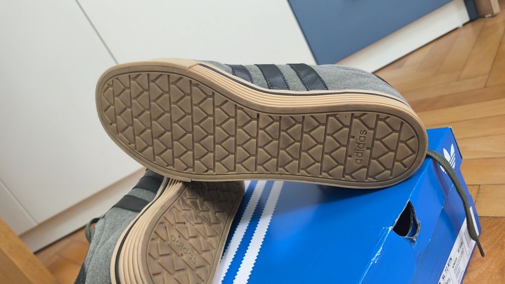 Adidas маратонки, зелени, размер 43 1/3