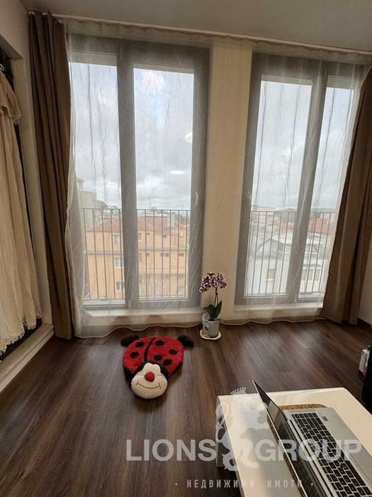 Дава се под наем Тристаен апартамент в Варна, Център - 100 кв.м за 997.05 € - Снимка #11