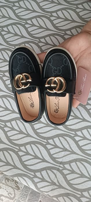Loro piana 21razmer yangi