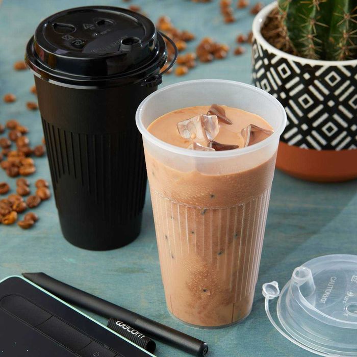 Одноразовые стаканы с крышкой (250/350/500 мл). Цена от 1050 сум.