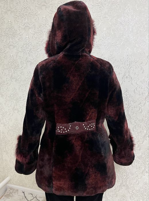 Шуба продается))