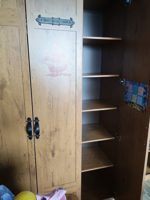 Гардероб с пиратски мотив