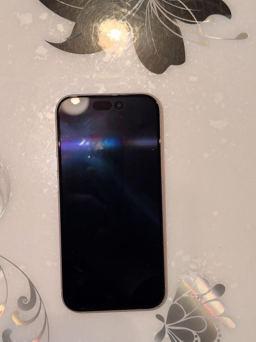 Продавам Iphone 15 128GB