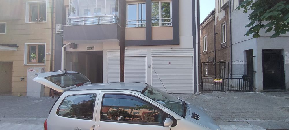 Продава се Двустаен апартамент в Бургас, Възраждане - 75 кв.м за 3334 €/кв.м - Снимка #3