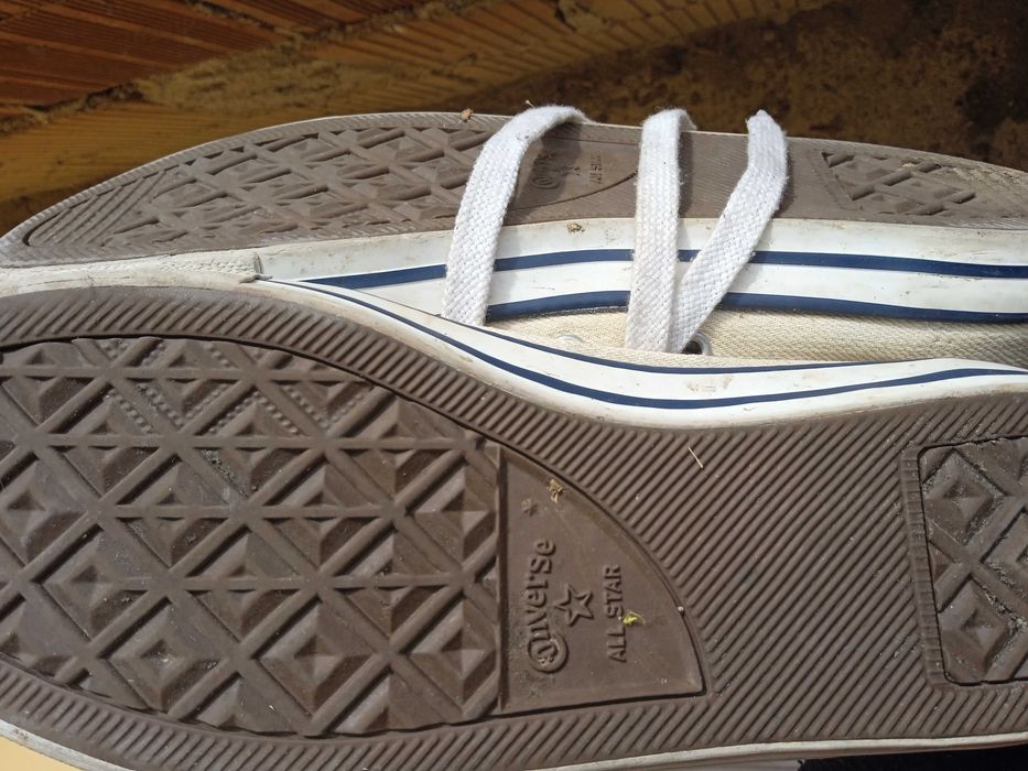 Vand tenisi converse