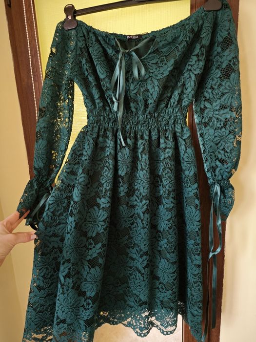 Дантелена Рокля Manuela