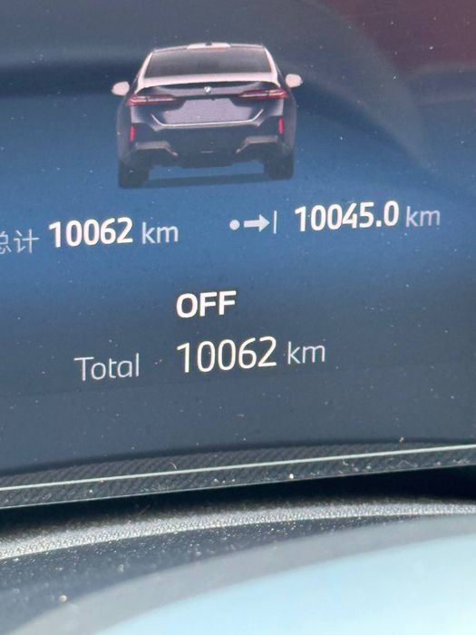 BMW i5 35L M poket 2025 yil