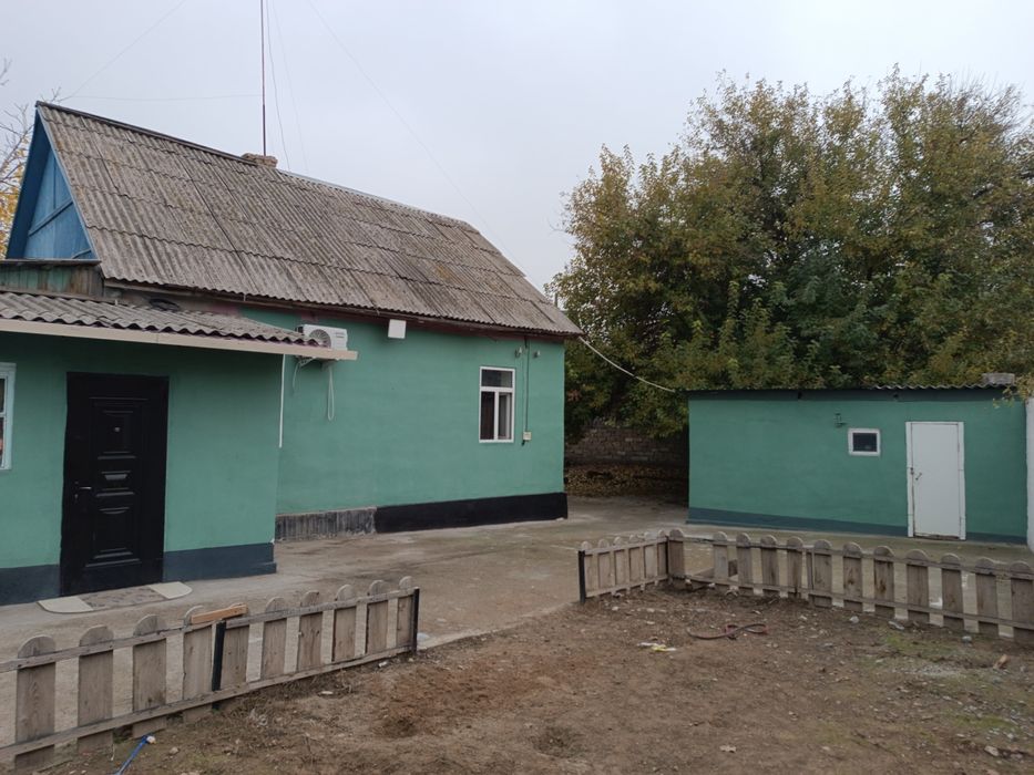 Продаётся 3х комнатный дом на участке.