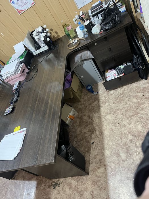 Продается б/у мебели для офиса