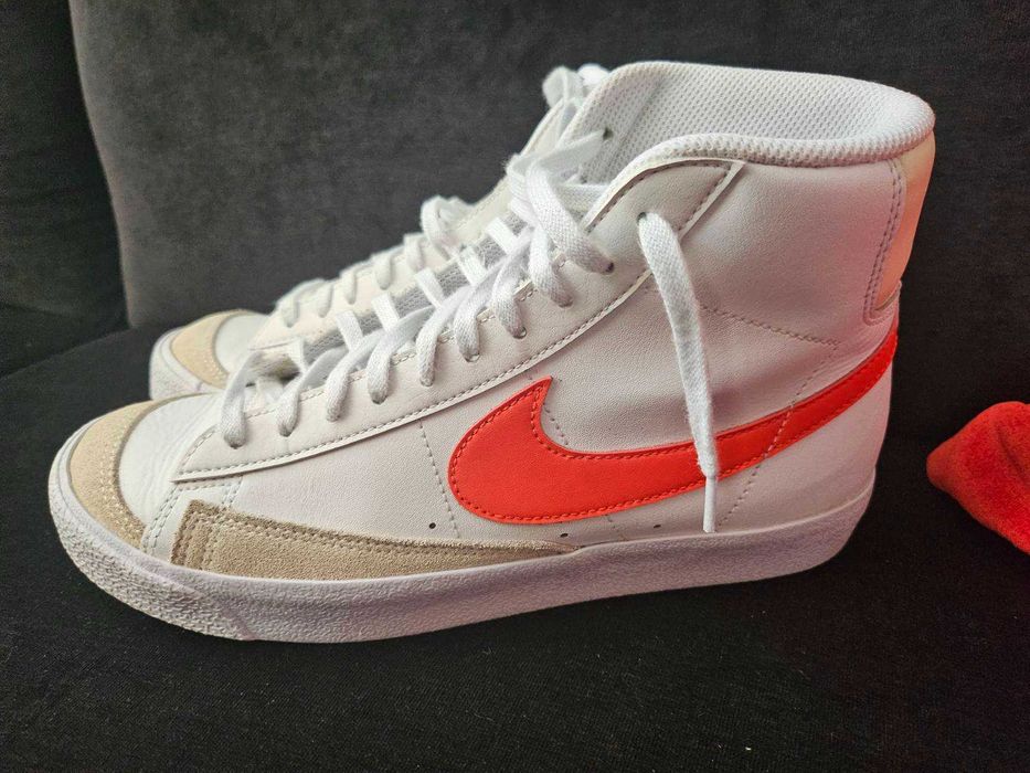 NIKE Blazer MID '77
