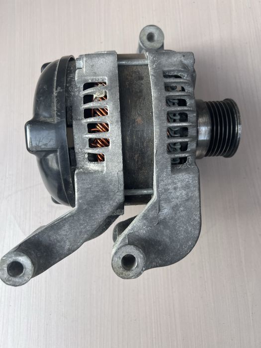 Продам генератор на форд