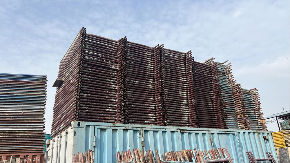 Леса вышка тура трап