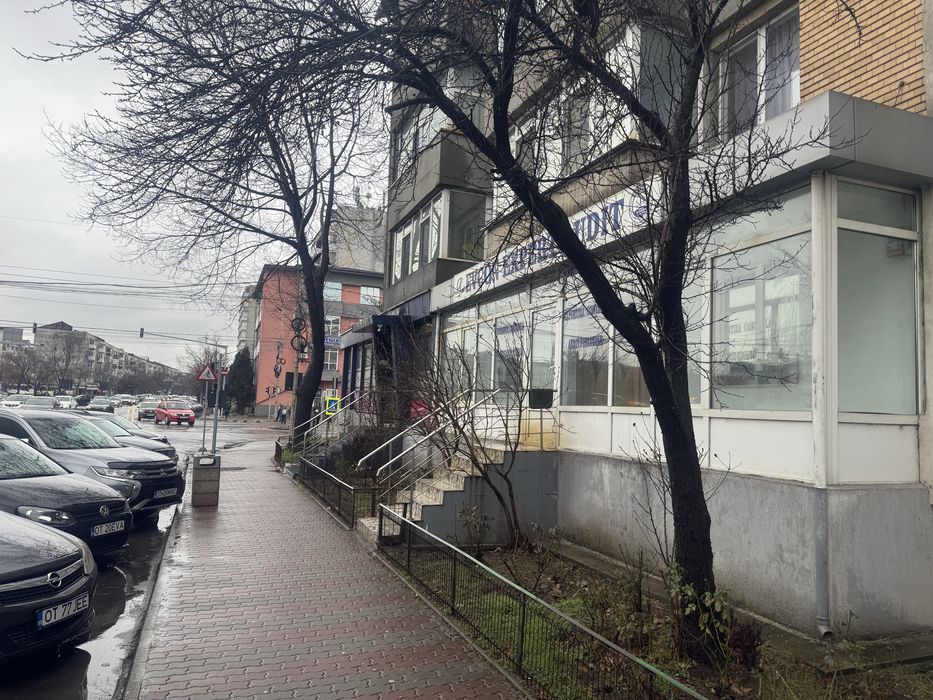 Inchiriez spatiu comercial 65mp Slatina zona Zahana