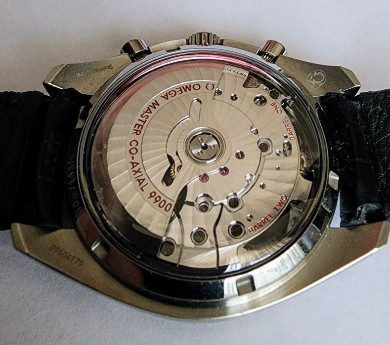 Omega Speedmaster Racing