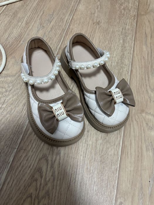 Продам детские туфли 29 размера