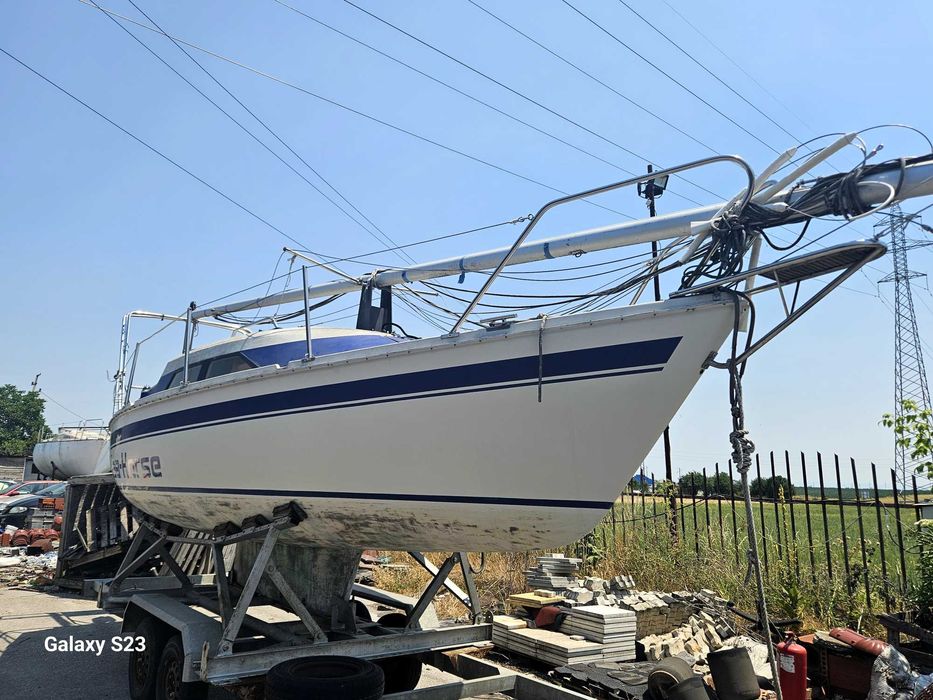 Ветроходна яхта "