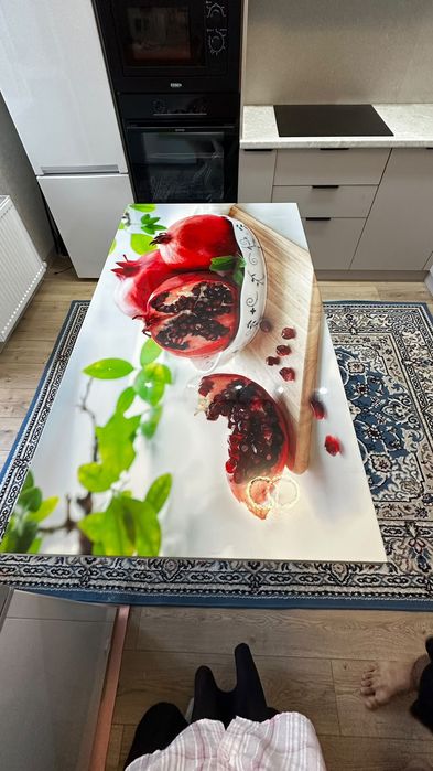 Кухонный стол,стулья