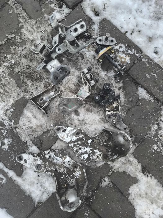 Естима запчасти хорошие состояние