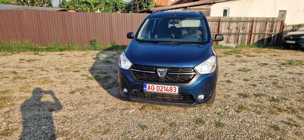 Dacia Lodgy Recent adusă/primul set de nr scos