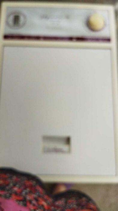 Стиральная машинка полуавтомат Эврика 91