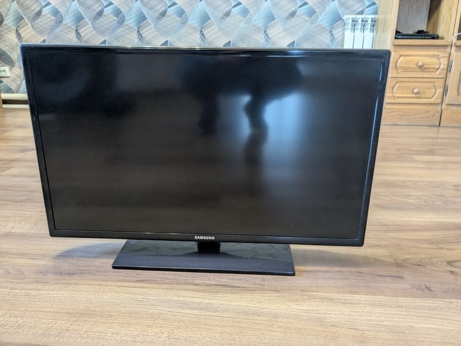 Телевизор  Samsung 81 см