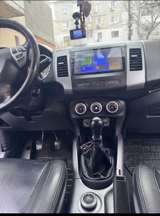 Mitsubishi Outlander 2.2D