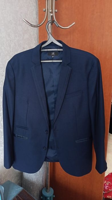 Мужские костюм размер 50