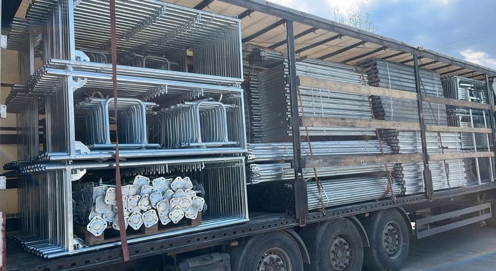 Фасадно поцинковано скеле