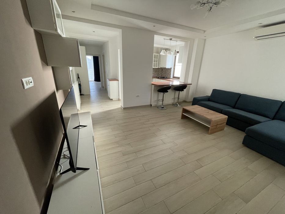 Inchiriez apartament Dumbravita langa padure