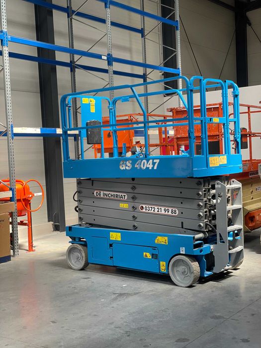 Inchiriere incarcator Telescopic Rotativ Magni 5.21 RTH MANITOU