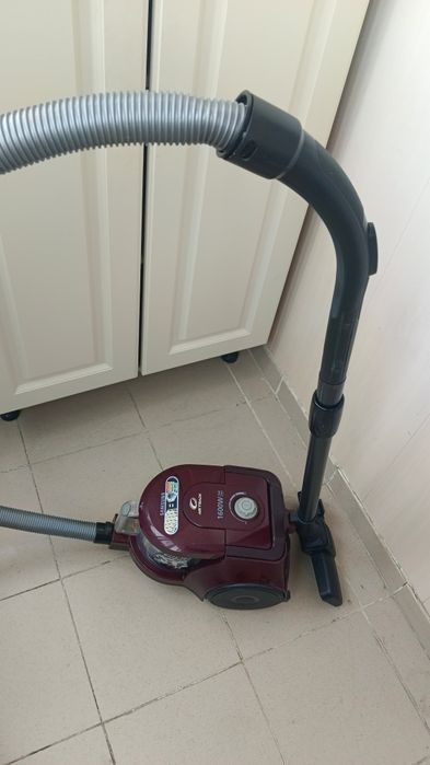 Пылесос Samsung 1600W