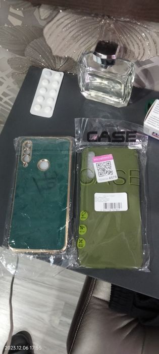 Продам чехлы на смартфон