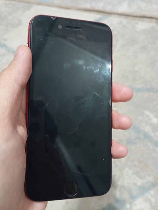 iPhone SE 2020 продам