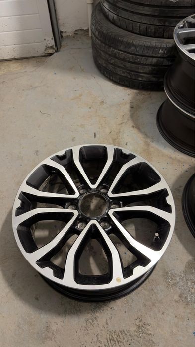 продам комлект дисков R18 6x139.7