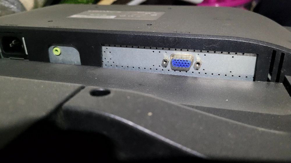 Monitor CYBOX 19 VGA