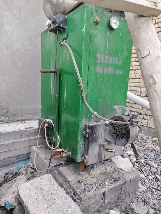 Aqiliy katyol sotiladi yengi 2 oy yoqilgan 250 kvadratliy