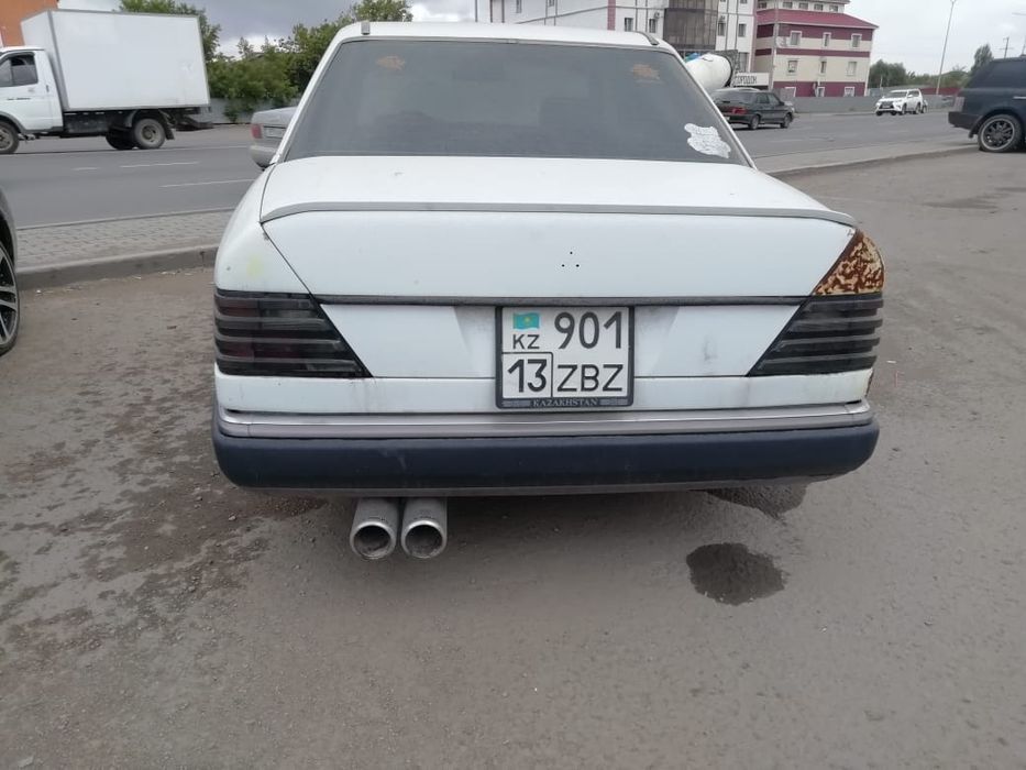 Запчастей на мерседес  w124