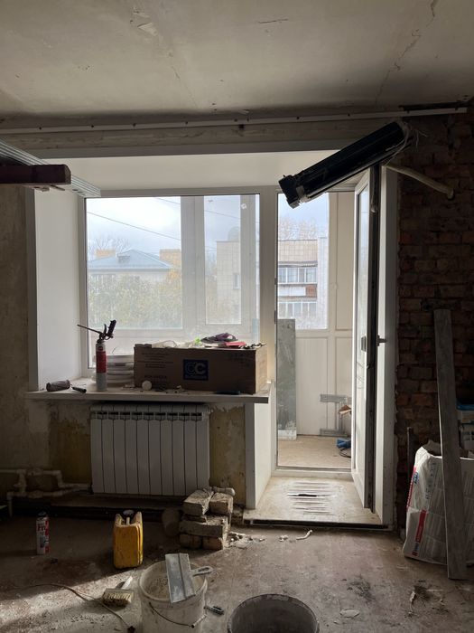 Балконнная дверь с окном