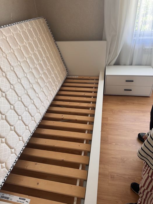 Продам новую кровать икеа
