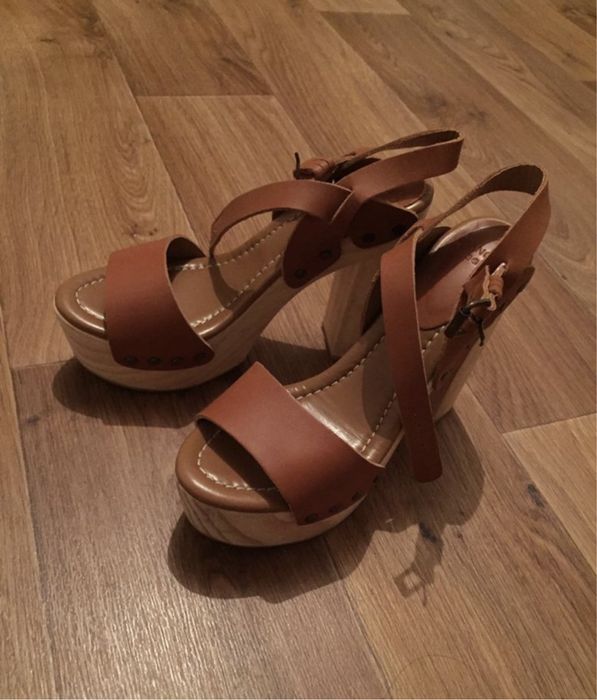 Босоножки  Mango