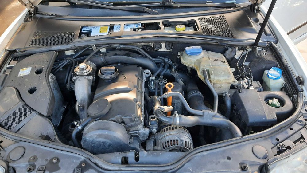 Dezmembrez Skoda Superb 1 1.9TDI/AVB/usa/portbagaj/grila/faruri/stopuri/oglinda/jante/interior/volan/aripa/capota